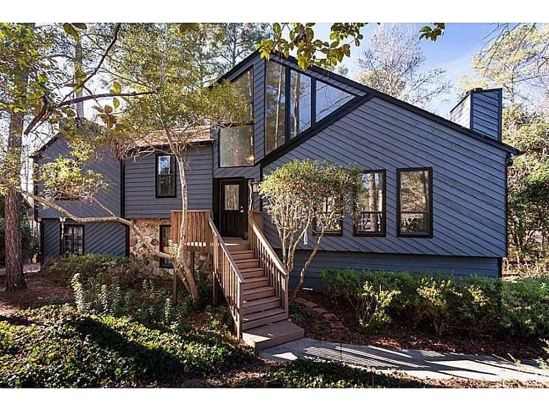 Photo from previous listing.