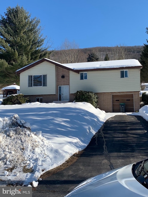 2 Wyncoop Ave, Ashland, PA 17921 - photo 1