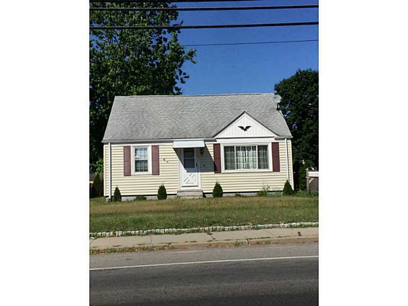 71 Strawberry Field Rd, Warwick, RI 02886 - photo 1