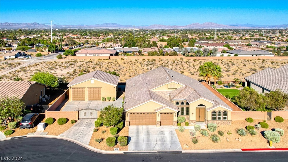 3350 sq ft, 4 bed, 3 bath, gated RV parking, 3 car