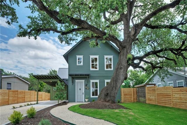 Beautiful new construction with a lovely yard and 