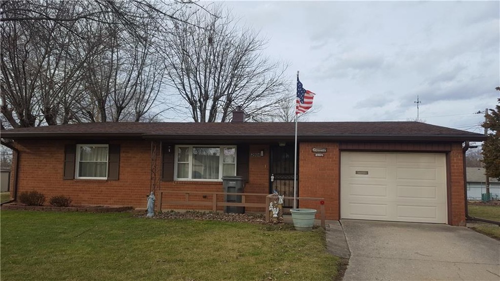 2904 Centre Ct, Indianapolis, IN 46203 - photo 1