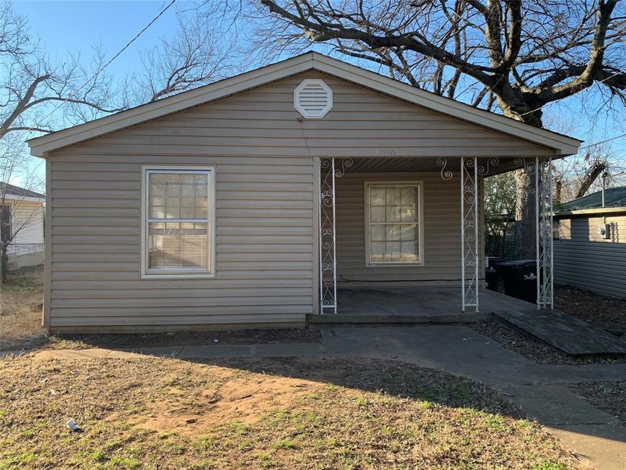 1050 Dubois St, Denison, TX 75020 - photo 1