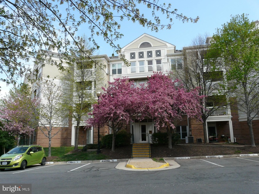 12919 Alton Square unit 318, Herndon, VA 20170 - photo 1