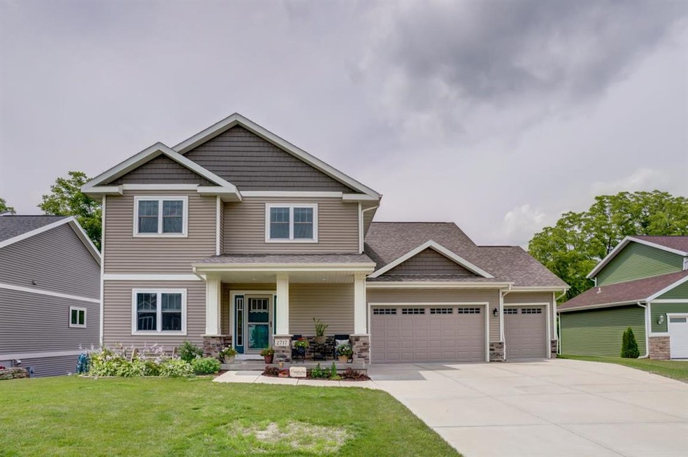 2717 Turnstone Cir, Fitchburg, WI 53719 - photo 1