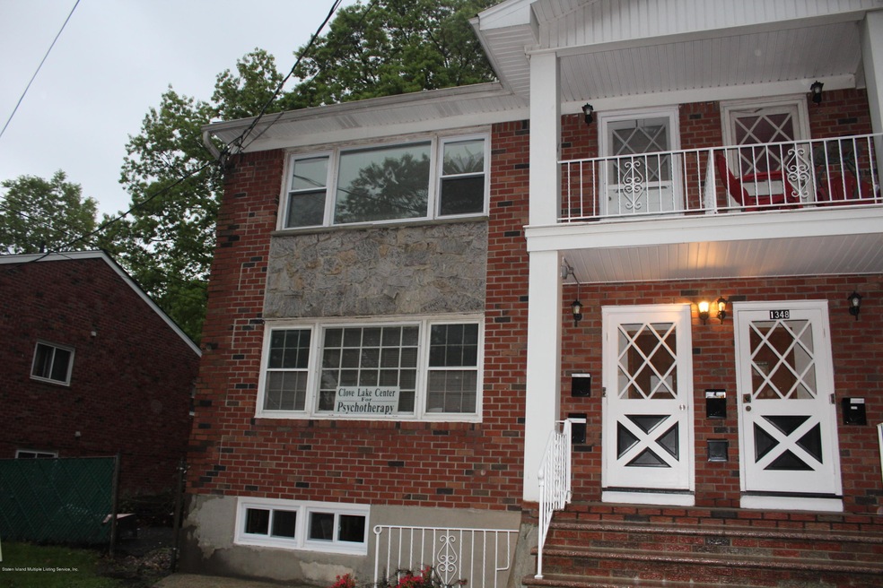 1346 Victory Blvd, Staten Island, NY 10301 - photo 1