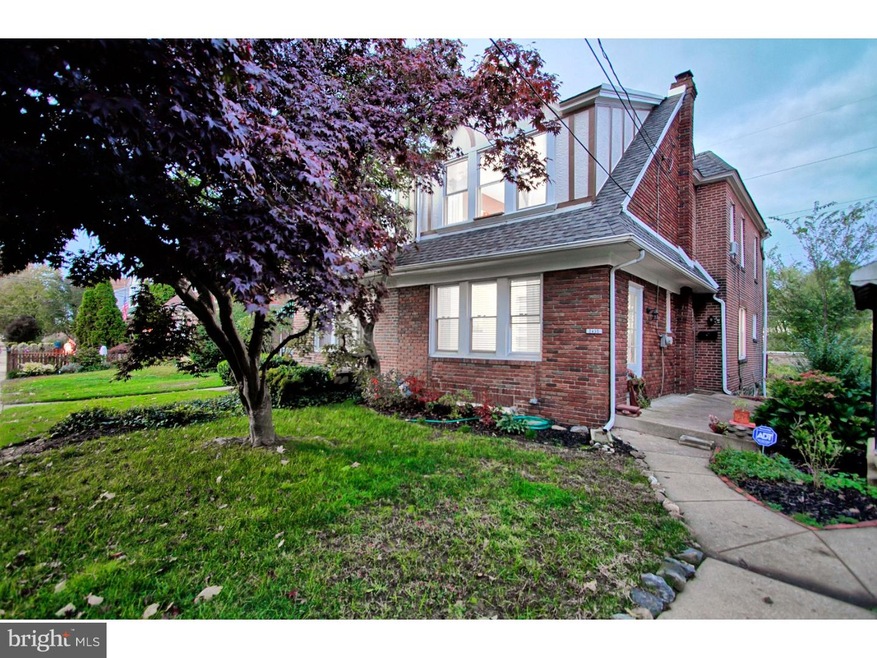 2435 Wynnefield Dr, Havertown, PA 19083 - photo 1