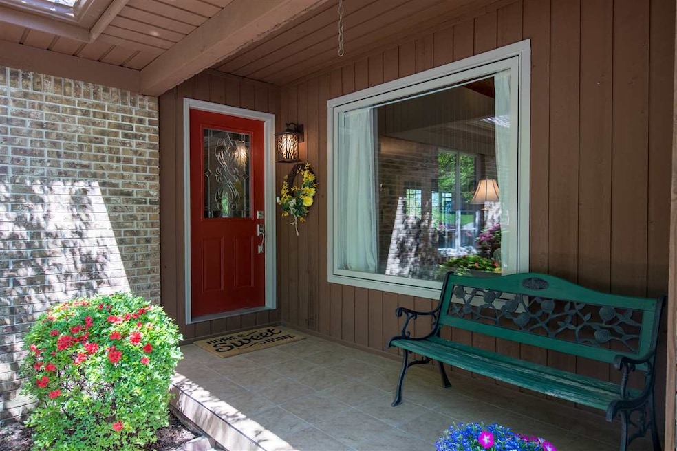 8344 Lancaster Dr, Newburgh, IN 47630 - photo 1