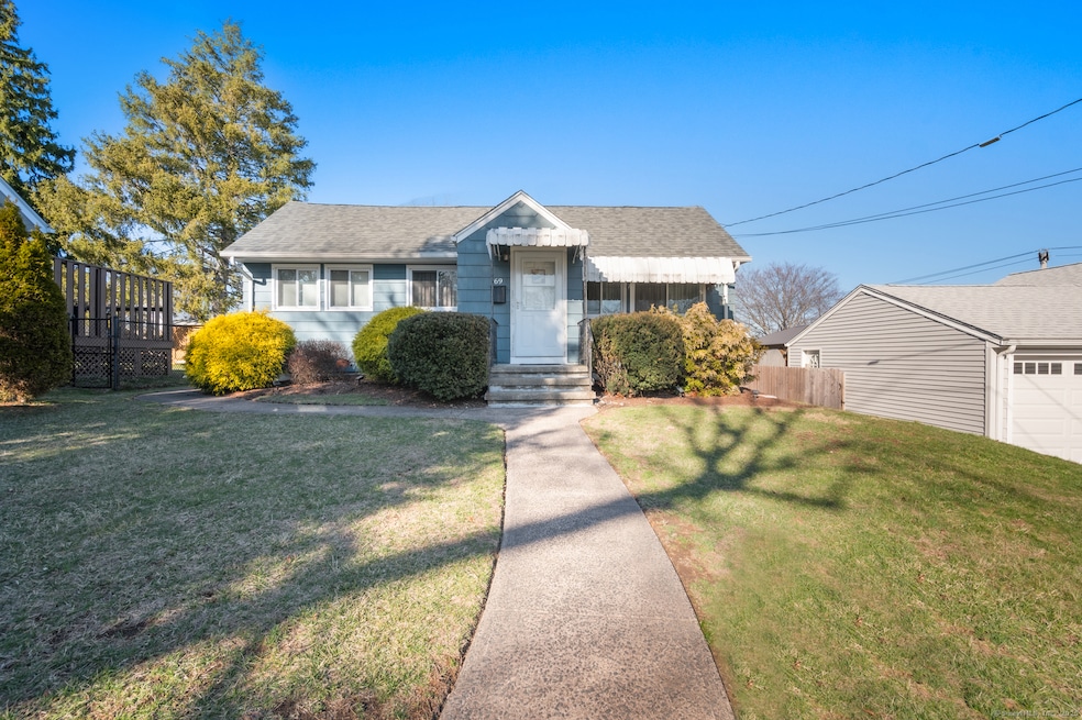 69 Tyler St, West Haven, CT 06516 - photo 1