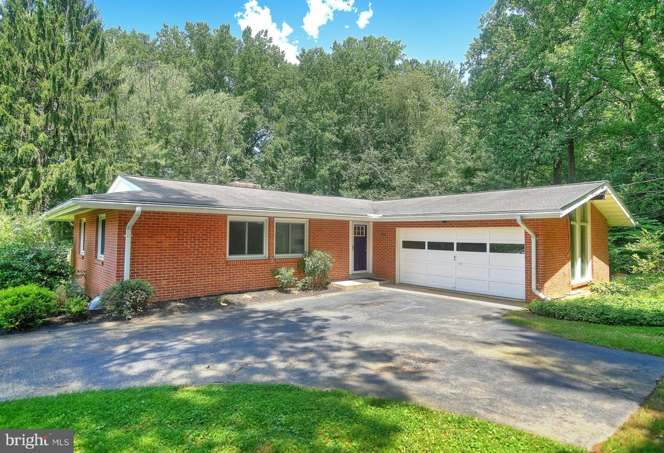 1319 Denby Rd, Towson, MD 21286 - photo 1