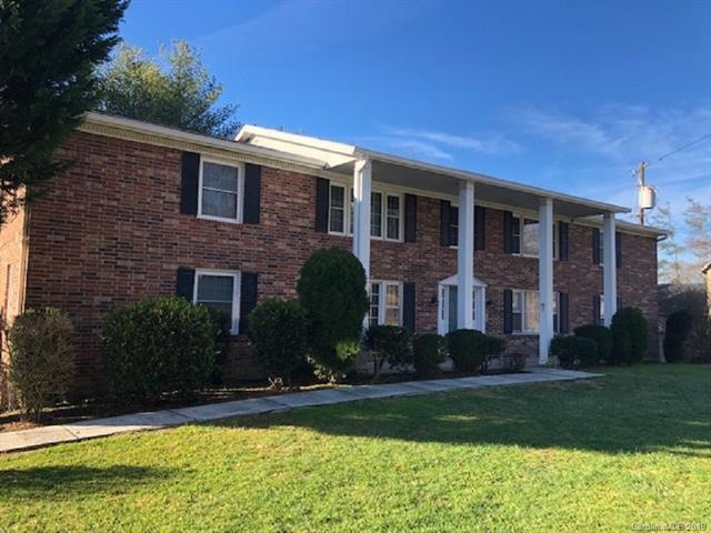 530 Whispering Hills Dr unit 3, Hendersonville, NC 28792 - photo 1