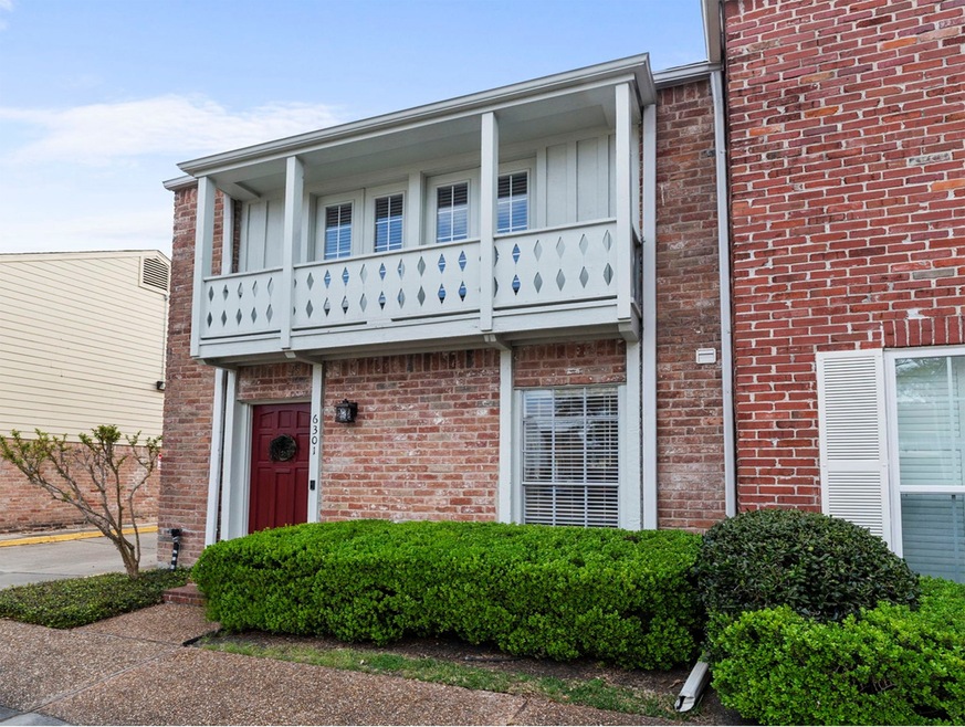 6301 Briar Rose Dr unit 123, Houston, TX 77057 - photo 1