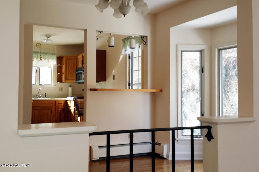 200 Weaver St unit B, Greenwich, CT 06831 - photo 1