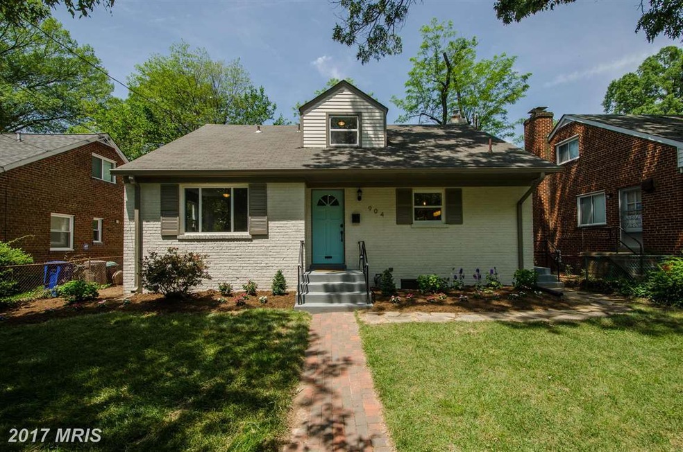 904 Elm Ave, Takoma Park, MD 20912 - photo 1