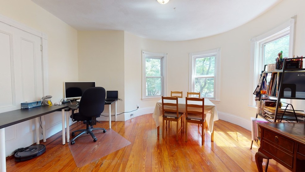51 Russell St unit 2, Somerville, MA 02144 - photo 1