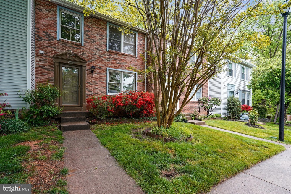 11504 Ivy Bush Ct, Reston, VA 20191 - photo 1