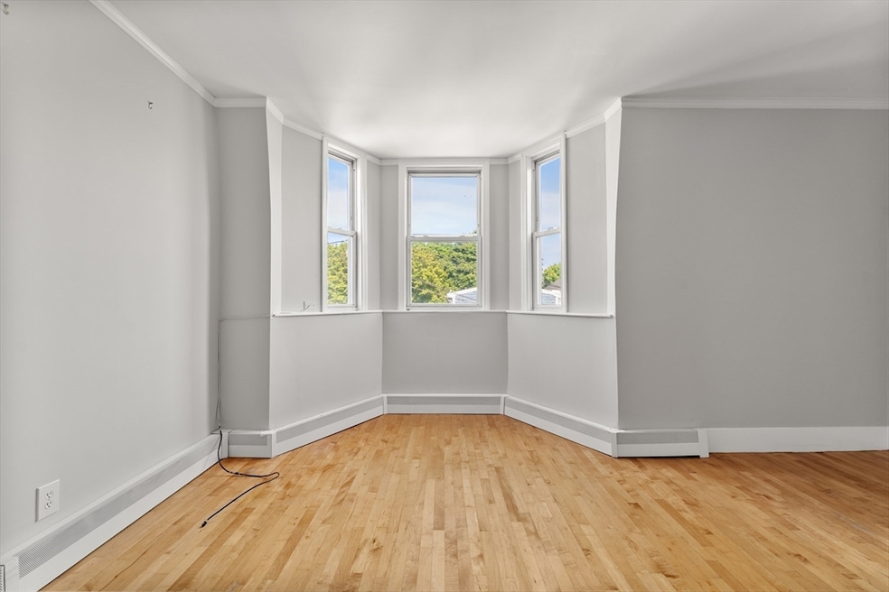 260 Sidney St unit 3R, Cambridge, MA 02139 - photo 1