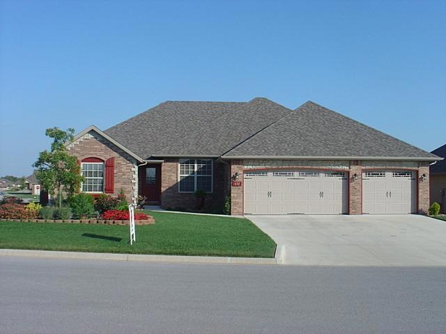 632 N Maplewood Hills Rd, Nixa, MO 65714 - photo 1