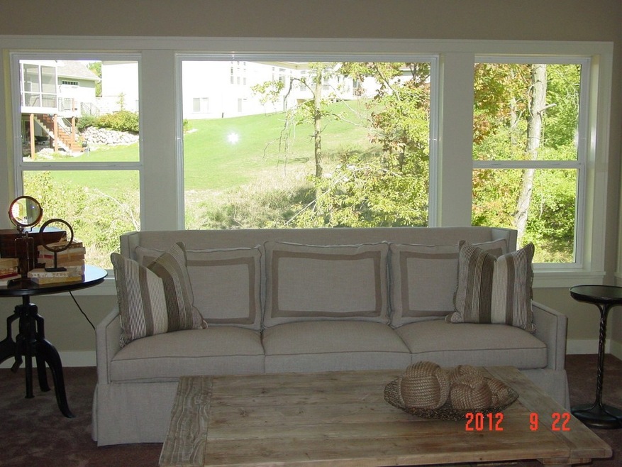 6527 River Oak Ct, Cedar Rapids, IA 52411 - photo 1