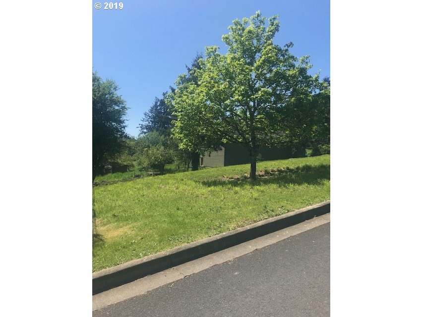 0 Verdehill Dr unit 19657857, Eugene, OR 97405 - photo 1
