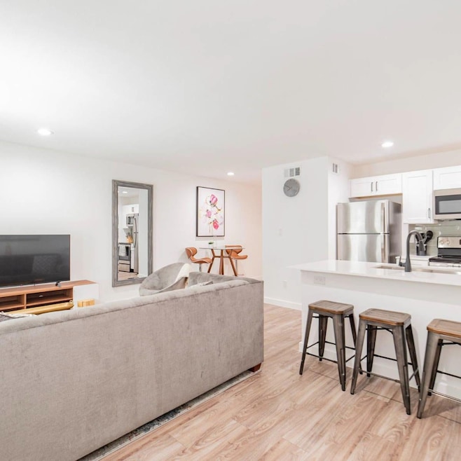 For Rent $1,025/month