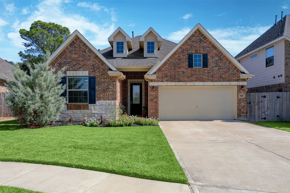 1647 Morgan Trail Dr, Alvin, TX 77511 - photo 1