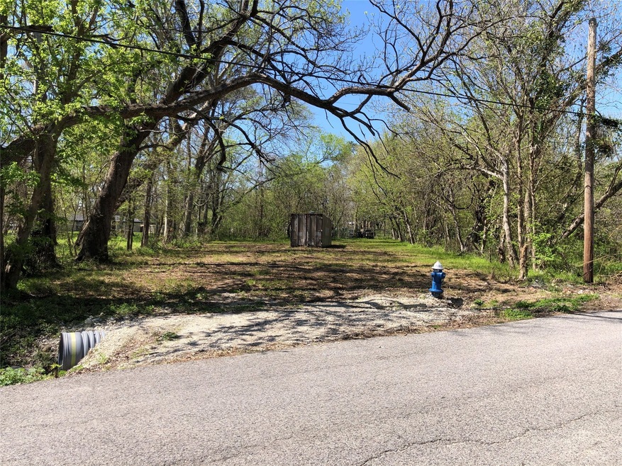 6411 Sandra St, Houston, TX 77028 - photo 1