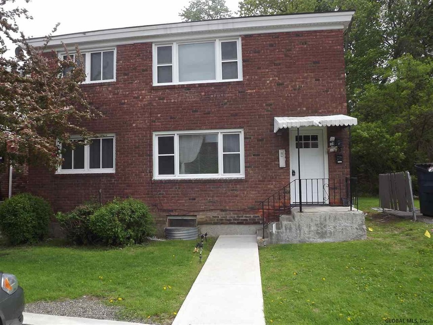 54 Hackett Blvd unit 2nd floor rear, Albany, NY 12209 - photo 1