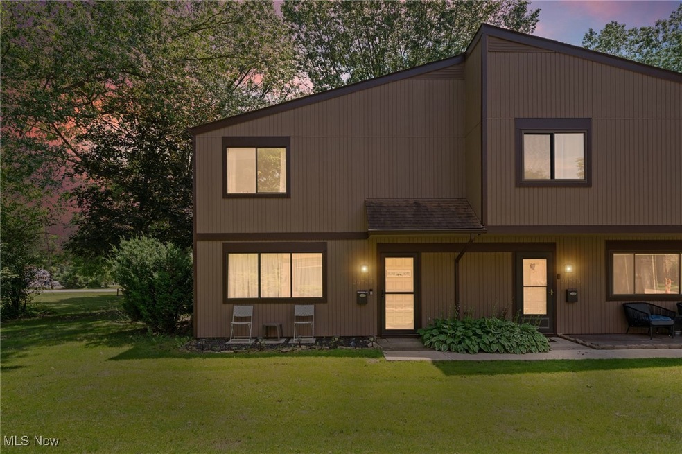 26749 Lake of the Falls Blvd, Olmsted Falls, OH 44138 - photo 1