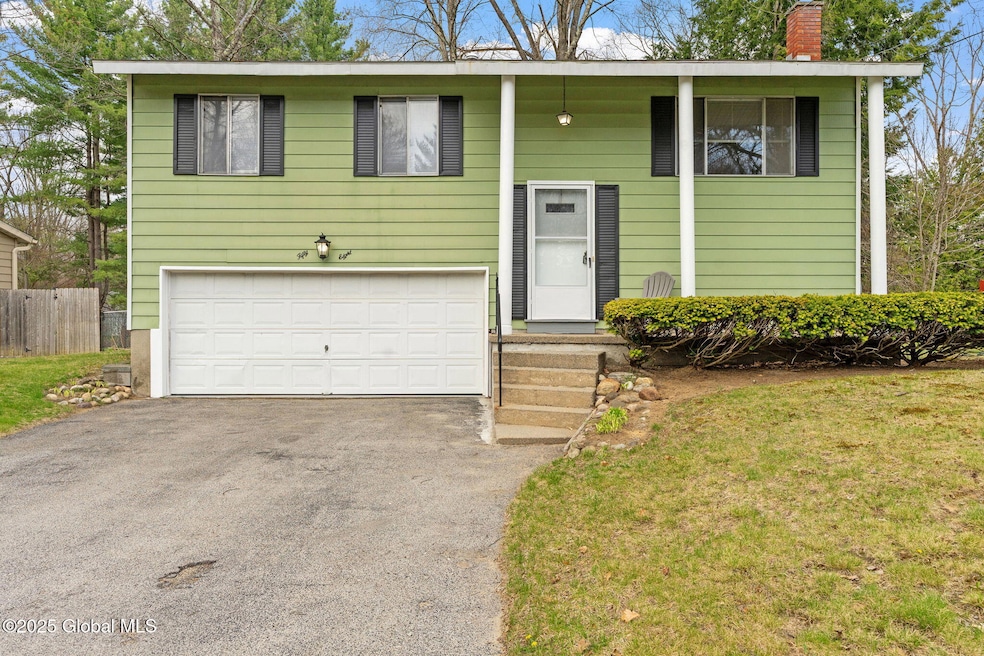 1-web-or-mls-58-curt-blvd