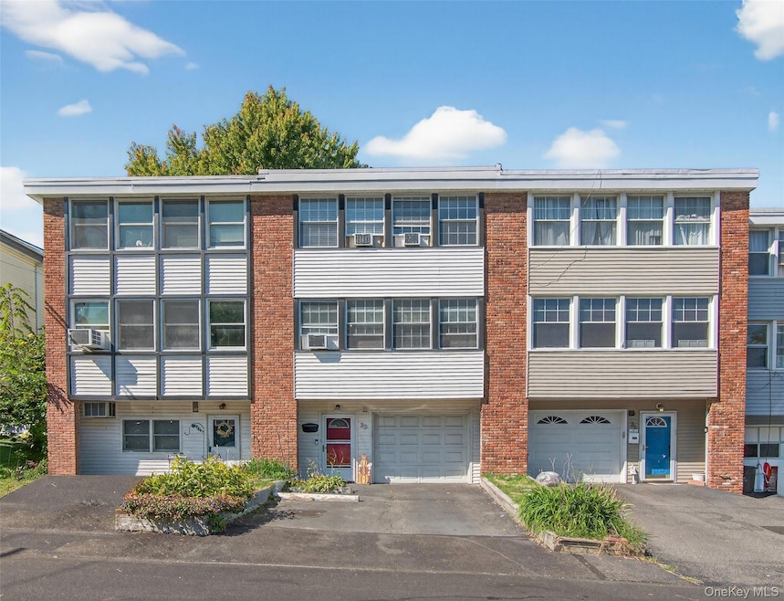 33 Overlook Rd, West Haverstraw, NY 10993 - photo 1