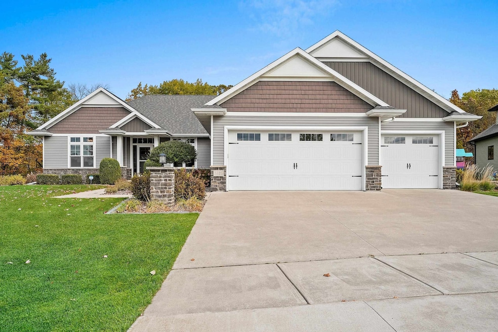 Under Contract $639,900