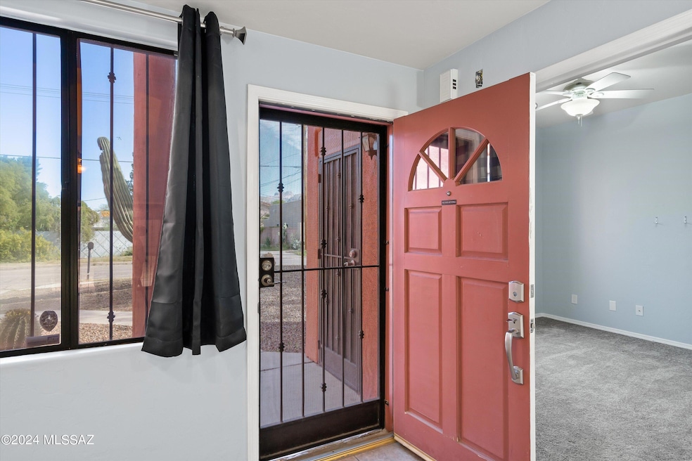 1522 E Allen Rd, Tucson, AZ 85719 - photo 1