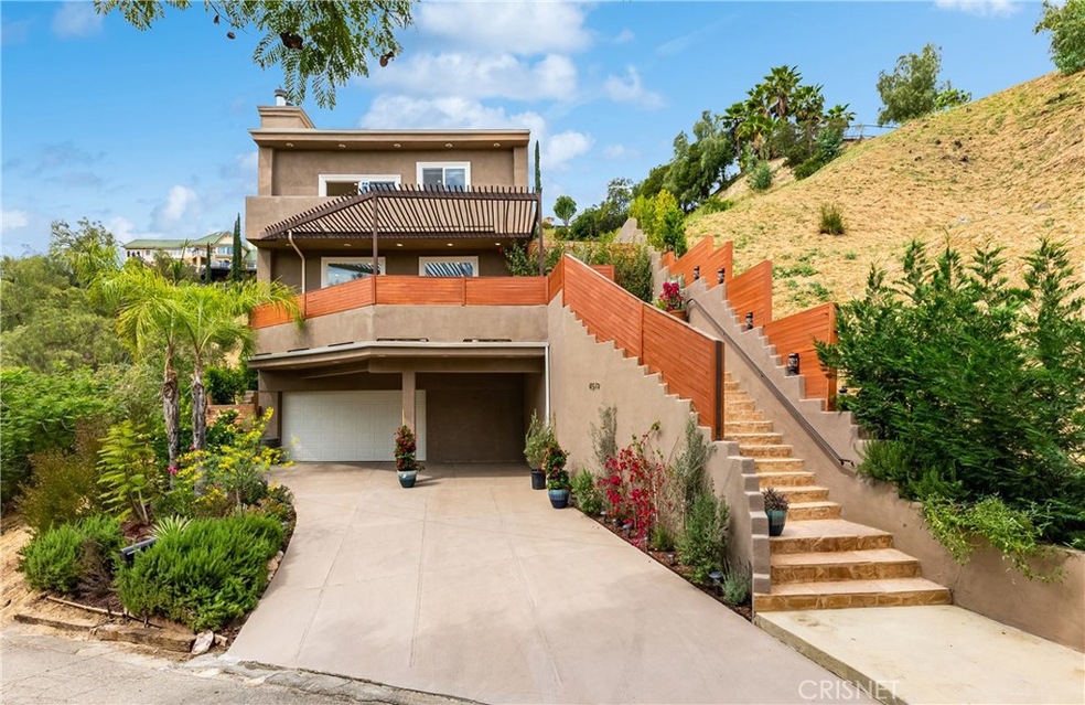 4519 Ensenada Dr, Woodland Hills, CA 91364 - photo 1