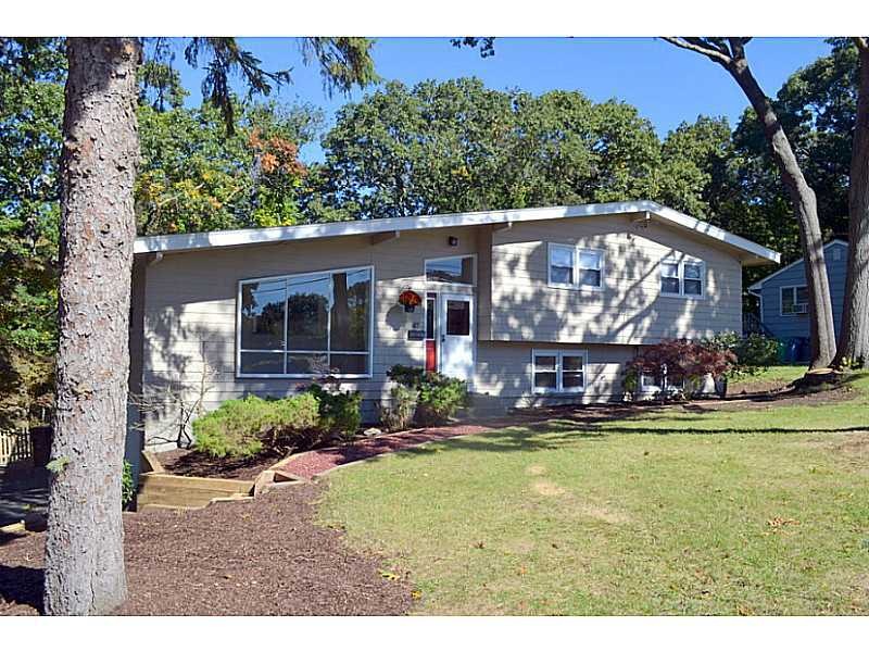 47 Pawtuxet Ave, Warwick, RI 02888 - photo 1