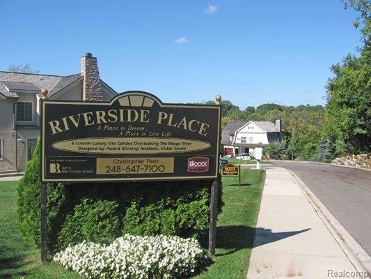 Riverside Place