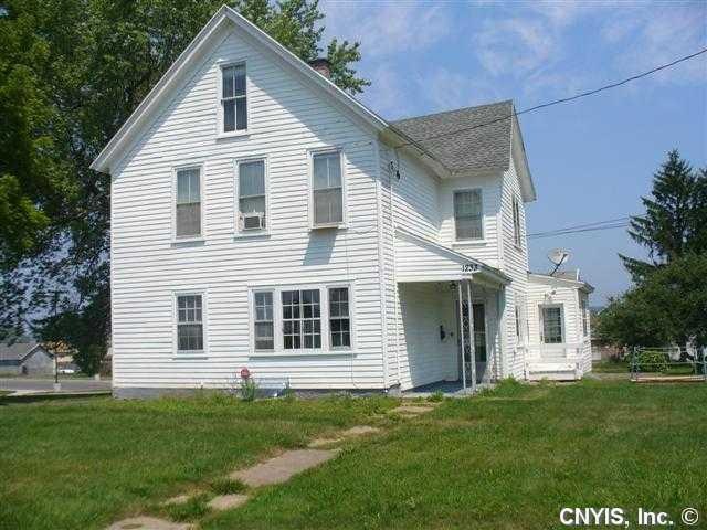 1233 Laura St, Utica, NY 13501 - photo 1