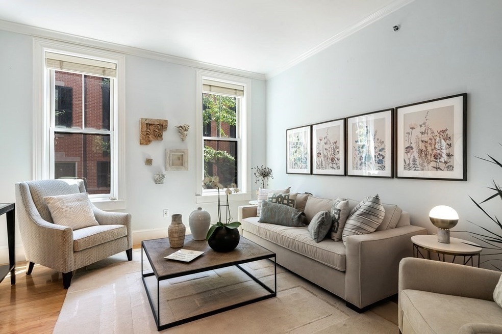 11 Cumston St, Boston, MA 02118 - photo 1