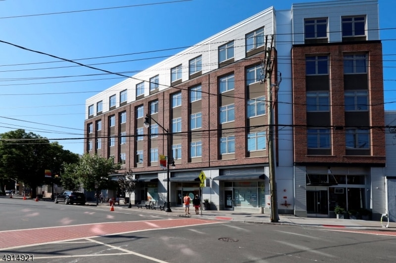The Saffron unit 76, Jersey City, NJ 07302 - photo 1