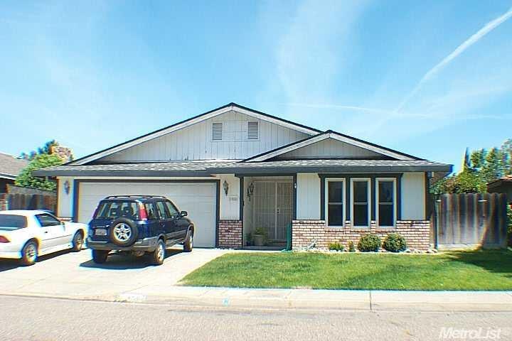 1958 Blue Spruce Dr, Oakdale, CA 95361 - photo 1