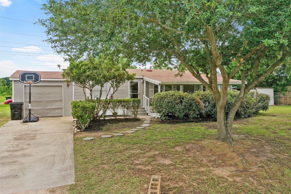 17511 Shady Ranch Ct, Hockley, TX 77447 - photo 1