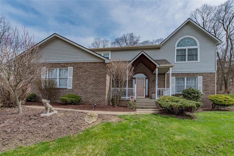 Welcome Home to 4620 Northridge Court!