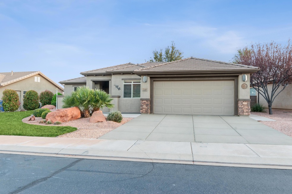 335 W 270 S, Ivins, UT 84738 - photo 1