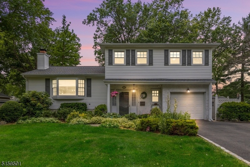 94 Crane Cir, New Providence, NJ 07974 - photo 1