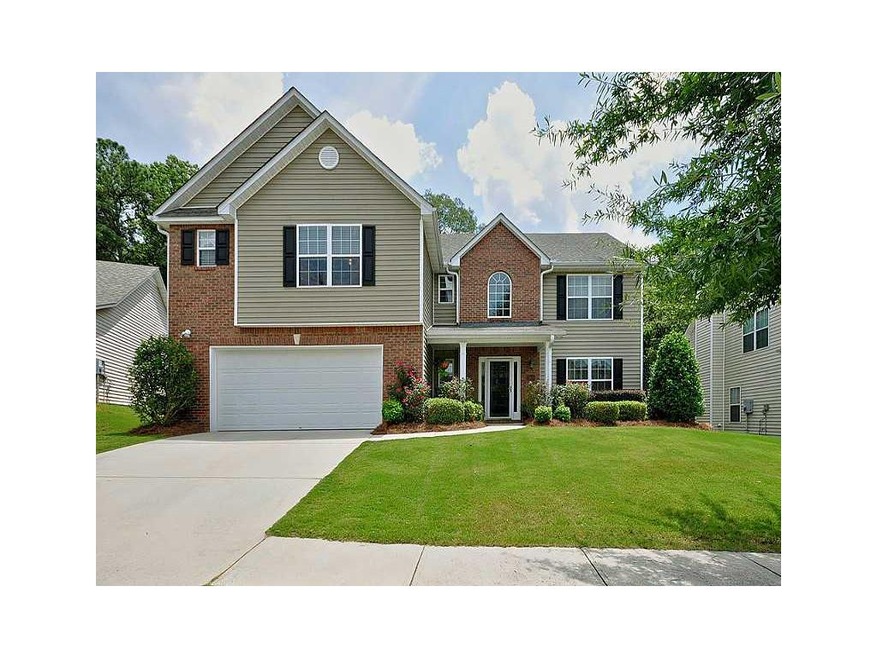 Exterior Front. CLICK the HomeScenes.com Virtual T