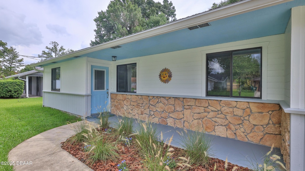 1017 Chippewa Trail, Daytona Beach, FL 32117 - photo 1