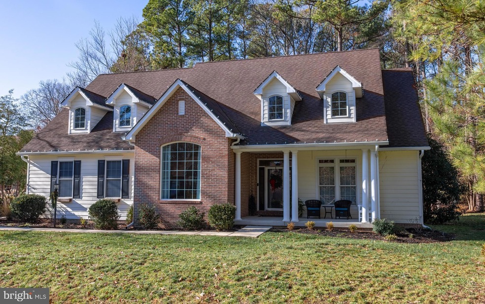 14855 King Charles Dr, Swan Point, MD 20645 - photo 1