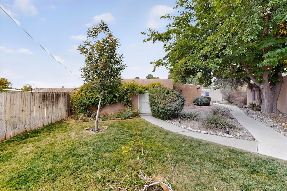 3939 Rio Grande Blvd NW unit 1, Albuquerque, NM 87107 - photo 1