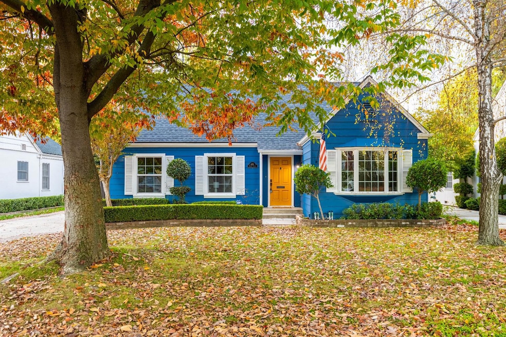 435 Olive Ave, Modesto, CA 95350 - photo 1