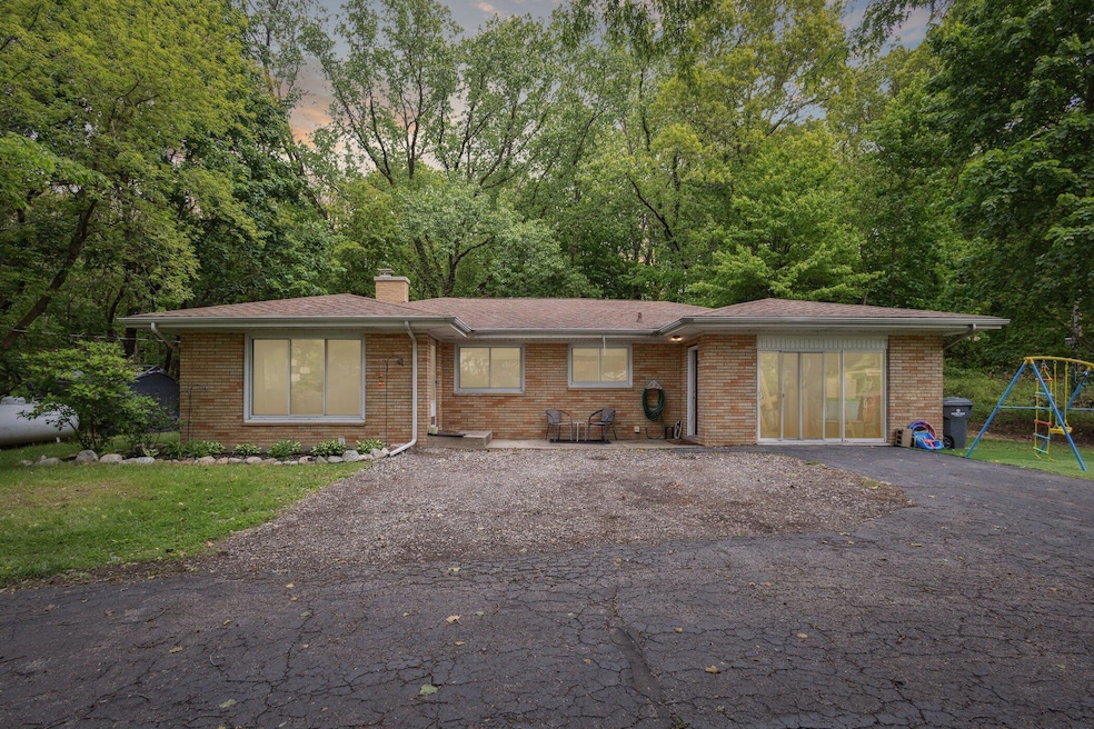 5245 Puetz Rd